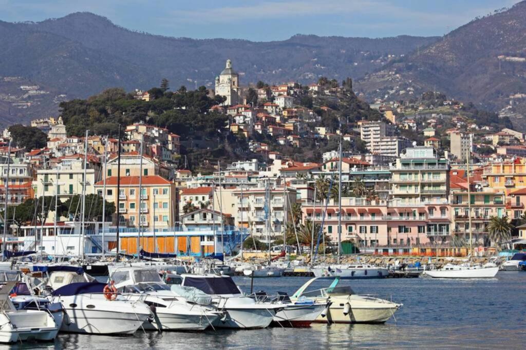 Studio Loft In The Center Sanremo For 3 People Exteriör bild